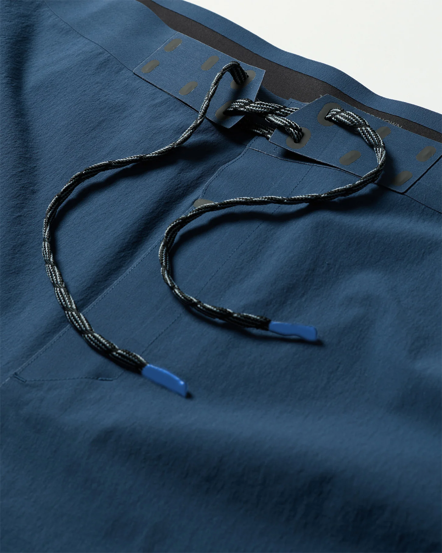 APEX Evolution Trunk by Kelly Slater 17" - Image 6