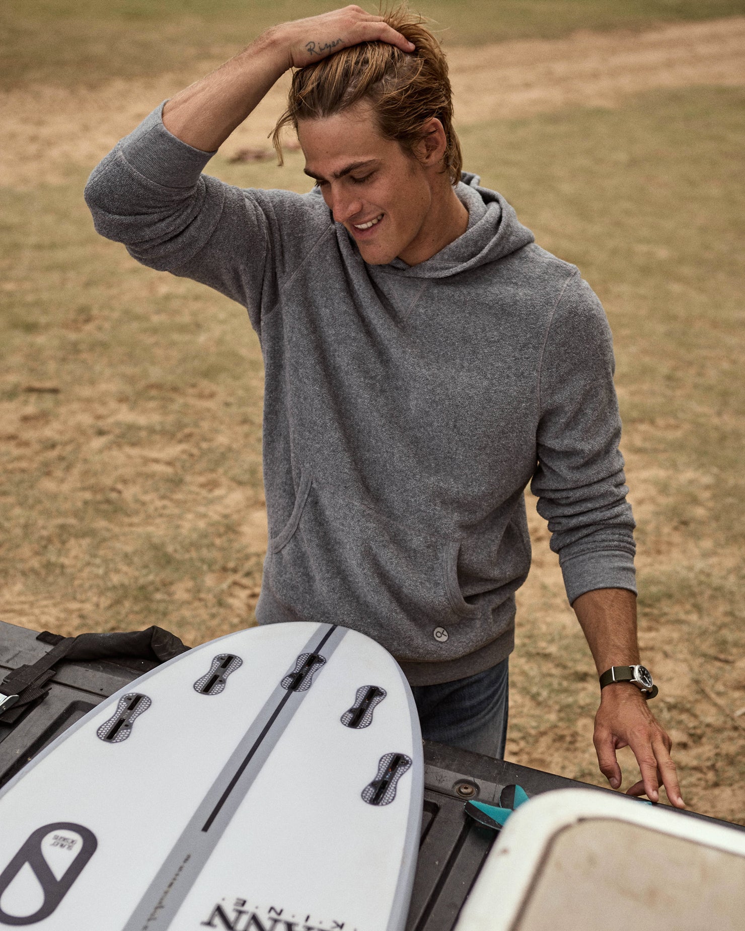 Hightide Pullover Hoodie - Image 5